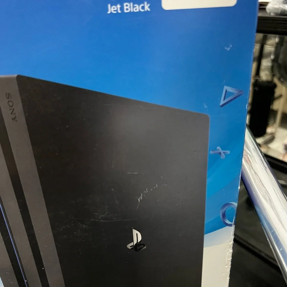 SONY PLAYSTATION 4 W/1TB